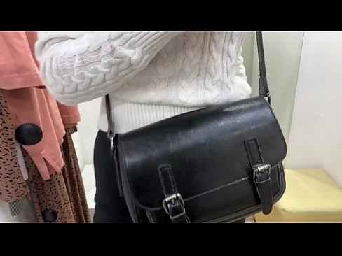 ❤️ Публичная мастурбация молоденькой сучки ФералБерри с дилдо в примерочной ️❌ Порно вк у нас ️